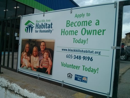 Information on becoming a Habitat homeowner and partner family.