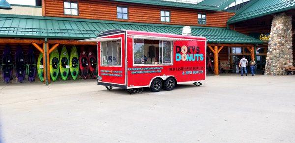 Food truck at Cabela's