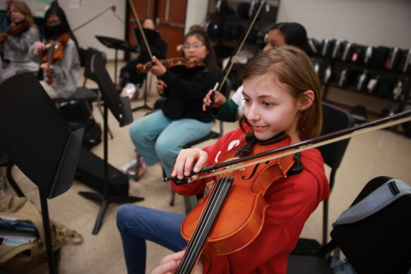 Boiling Springs Middle Students Enjoying Orchestra Class