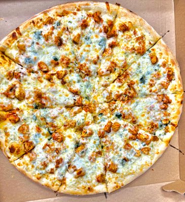 16 inch chicken tikka pizza