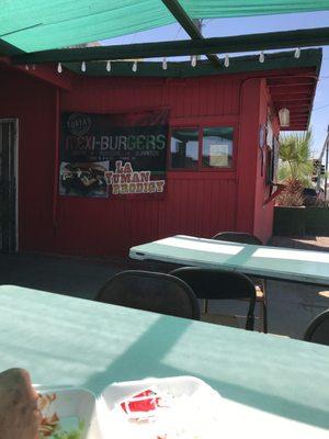 Great burgers. Made fresh. Lots of it. Get plenty of napkins!