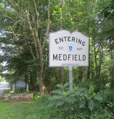 Entering Medfield from Walpole.