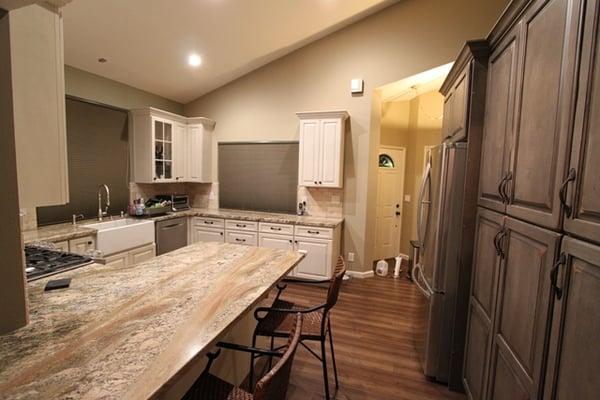 2015 Kitchen Remodel w/ Starmark Cabinets.  Pantry: Old World finish effect, stain: Slate w/ Chocolate Glaze.  Main kitch: Villa Marshmallow