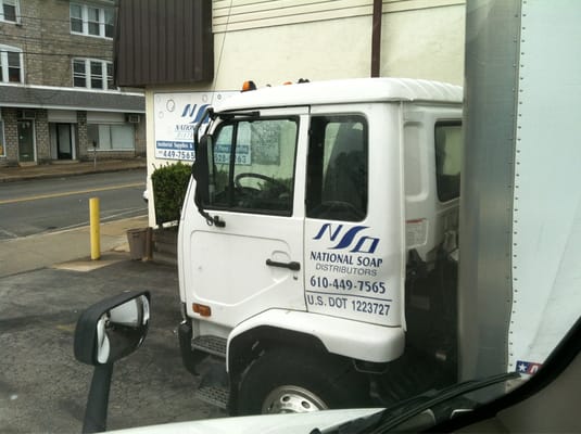 A paper receiver that allows the truck driver to nap in peace!