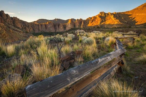 Bend offers a little of everything, mountains, rivers, lakes... And the old West. Extreme Oregon captured this beauty!