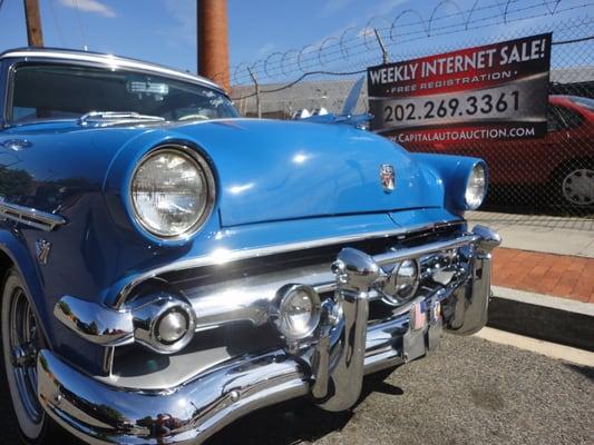 1954 Ford Crestline Skyliner