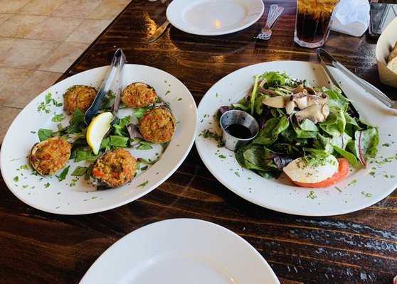 Clams Casino & Insalata Caprese