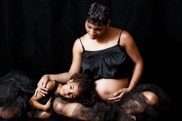 atlanta family and maternity portrait of mother and daughter