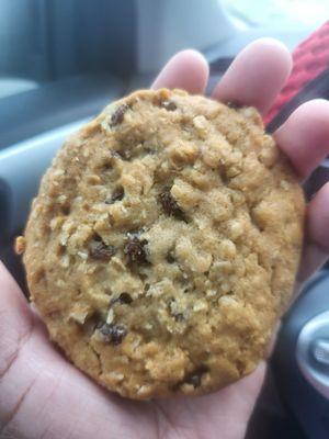 Oatmeal Raisin Cookie