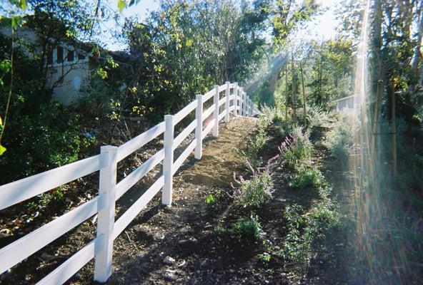 3 rail plastic vinyl coated fence