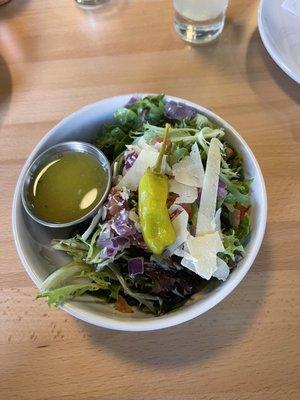 House salad with champagne vinaigrette