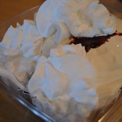 Hot fudge cake with ice cream