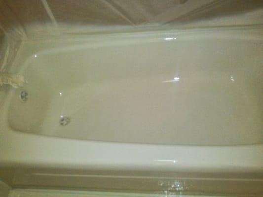 Resufaced tub