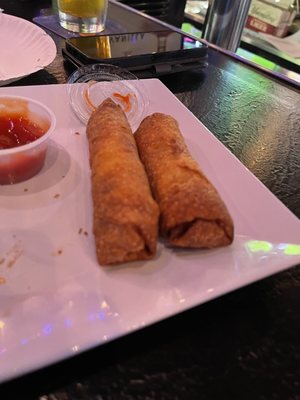 Cheesesteak egg rolls. Portion is 4