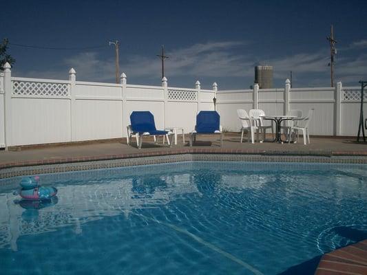 1st Travel Inn, Oakley Pool