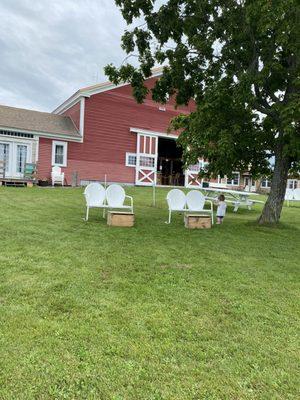 The tasting room and lawn