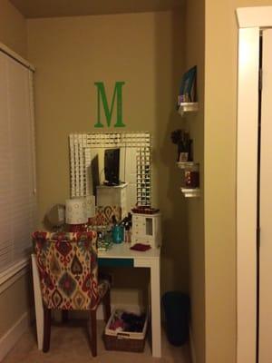 I got this beautiful mirror for my daughter at Broadway Showroom. So impressed!!