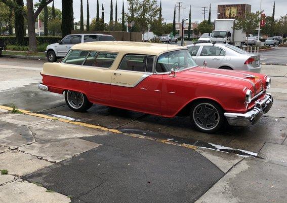 55 Pontiac Safari Wagon