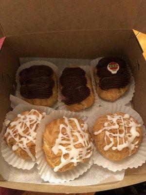 Mini eclair(chocolate and vanilla custard filled), Mini ricotta puffs.