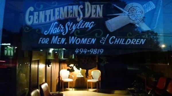 Gentlemen's Den Men's Hairstyling