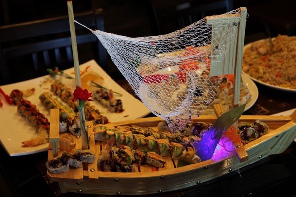 sushi boat