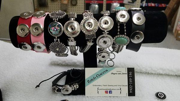 New - Interchangeable button jewelry