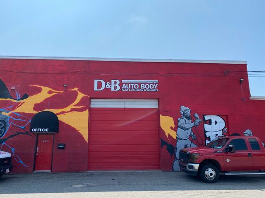 D & B Auto Body Inc