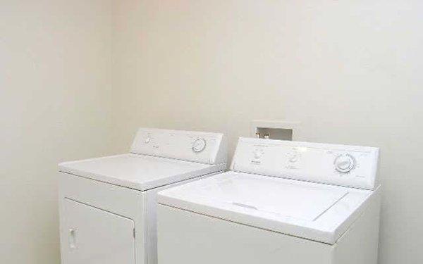 Irish Spring Apartments Washer and Dryer