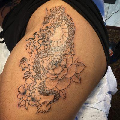 Large Dragon Thigh Piece by Rdin Studios