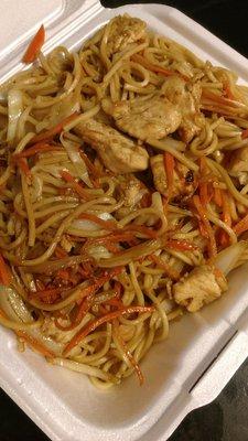 Chicken Lo Mein @ Tai Tung Express (McAllen/Pharr, TX)