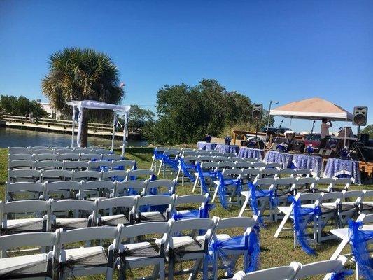 Outdoor Wedding at American Legion