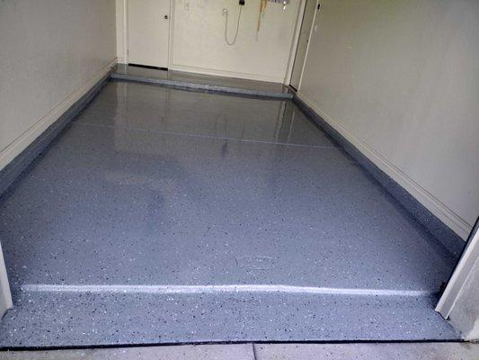 Grey epoxy garage coating