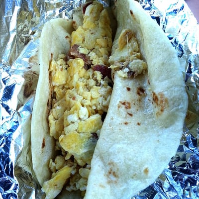 bacon & egg breakfast burrito