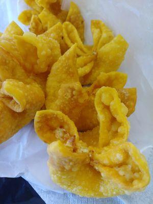 Crab rangoons