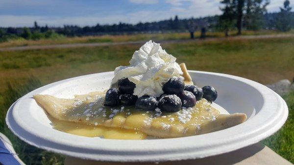 Crepe Cafe Sisters. A bebe- homemade lemon curd topped with fresh blueberries