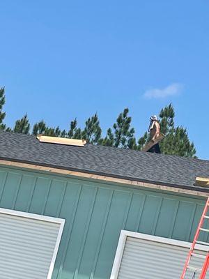 A garage we roofed in 4 hours start to Finnish looks great