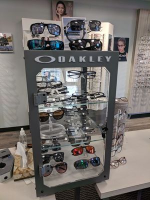 Di Napoli Opticians - Delmar