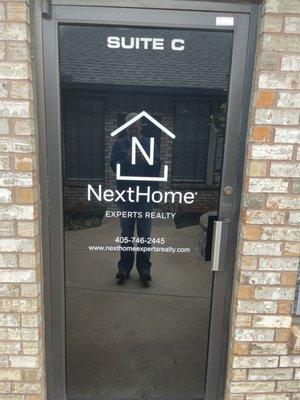 Window Graphics for NextHome Reality