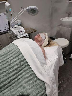 Hydrating Masque and steam facial