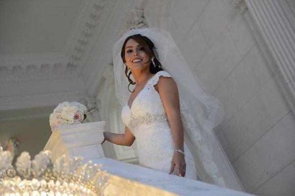 The breathtaking bride Location: NYIT de Seversky mansion