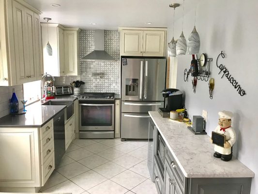 Our happy clients beautiful kitchen remodel!