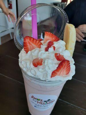 Strawberry banana smoothie