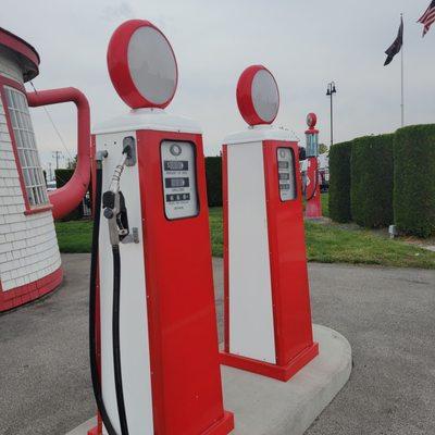 Teapot Dome Service Station