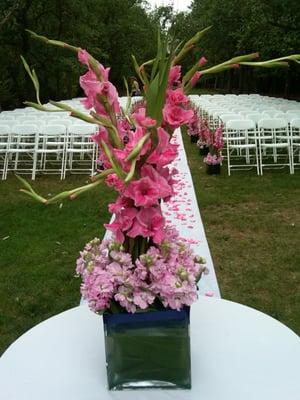 Sophisticated wedding arrangement