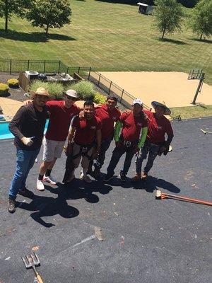 Roofing crew