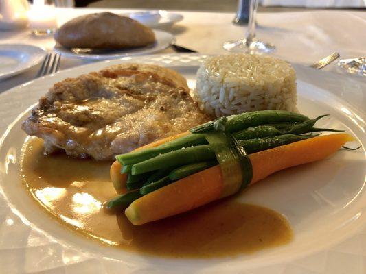 Chicken Florentine with rice pilaf and seasonal vegetables