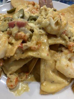 Seafood nachos, very delicious!