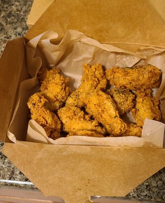 Crispy Fried Chicken - very crispy and juicy but not much flavor when plan.  Definitely pairs well with the dipping sauces