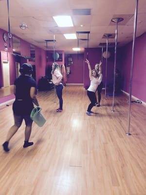 Shimmy Shimmy Dance Studio