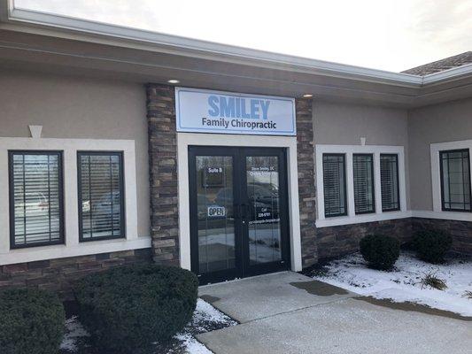 Smiley Family Chiropractic main entrance